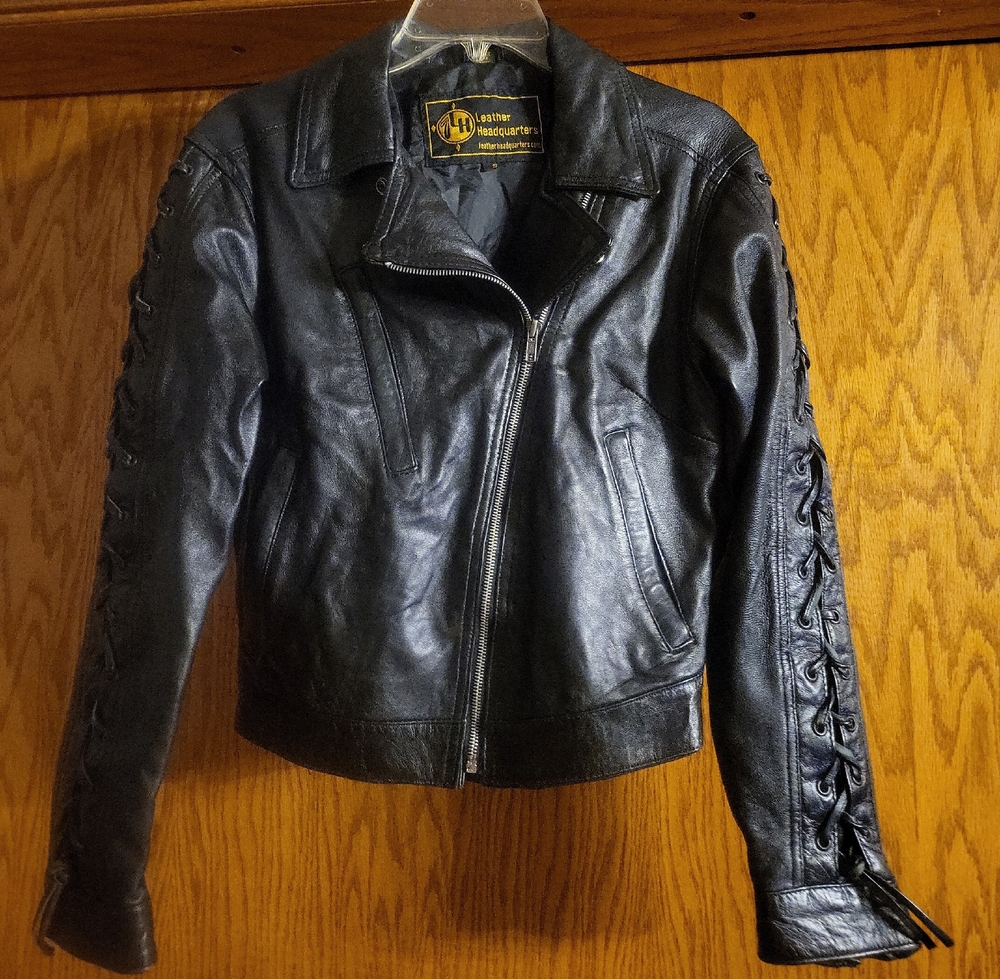 VINTAGE LIKE NEW Women's Black Leather Jacket with Lace-Up Sleeves